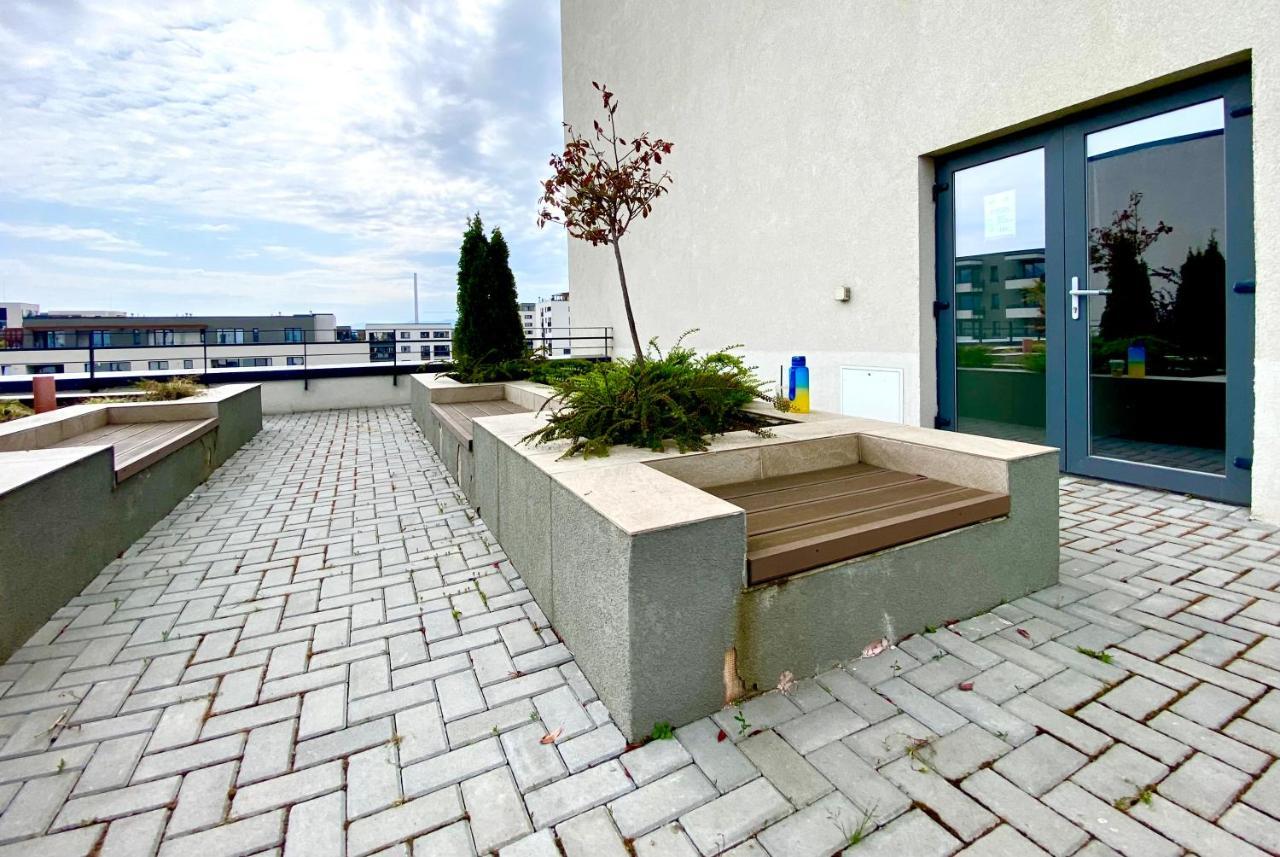 Astoria Apartment - Pet Friendly Brasov Exterior photo